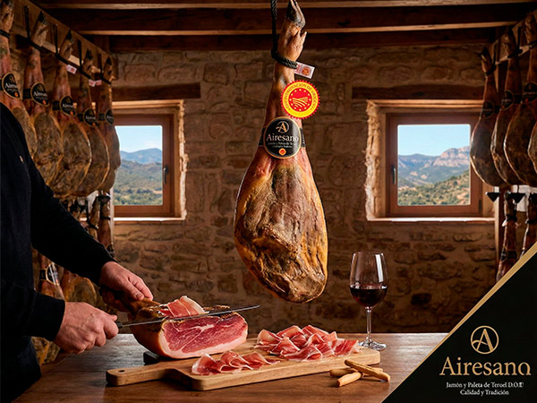 JAmones de la DOP Teruel de Artesano